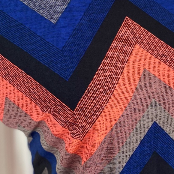 Shirt - Picture 4 of 4